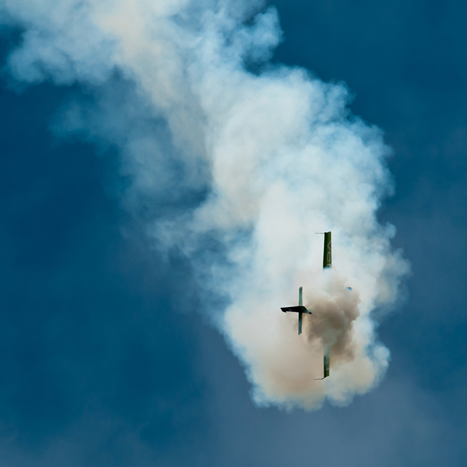 097_Kecskemet_Air Show_Zoltan Veres na Extra 300S.jpg